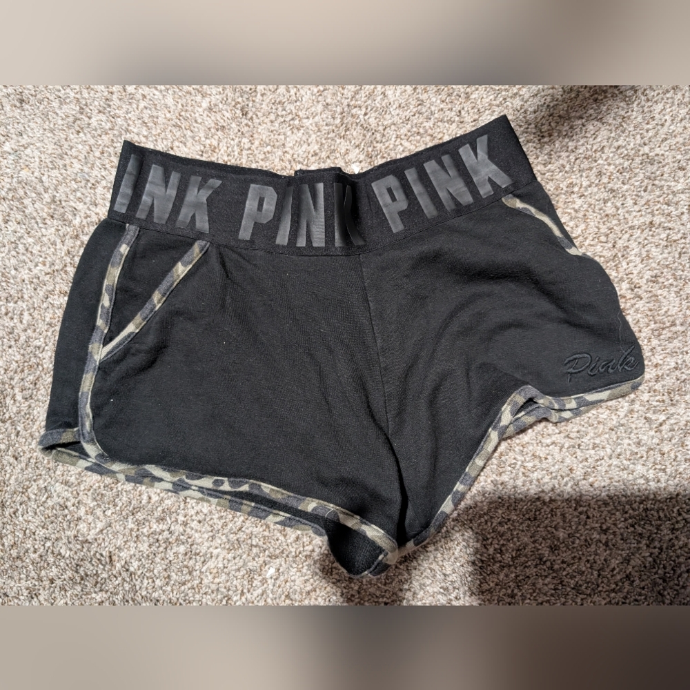 PINK‎ Victoria's Secret Women's Black Shorts